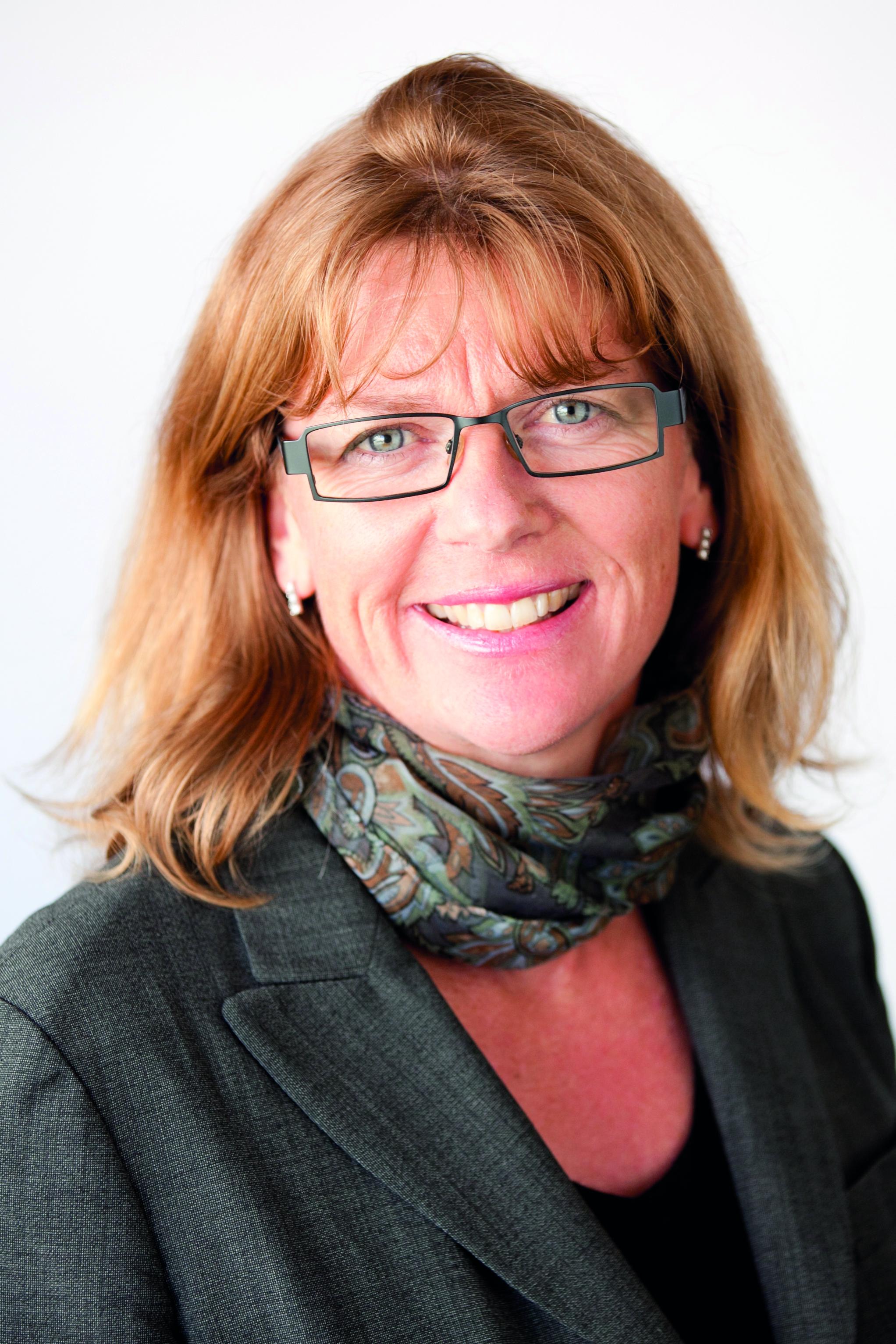 Rachel Mackay