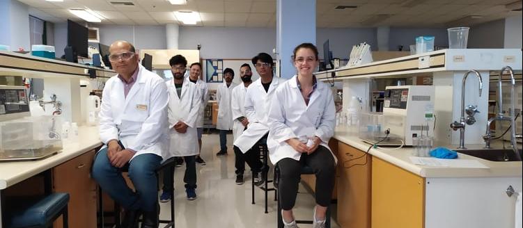 University of Otago Pharmaceutical Sciences senior lecturer Shyamal Das and his students