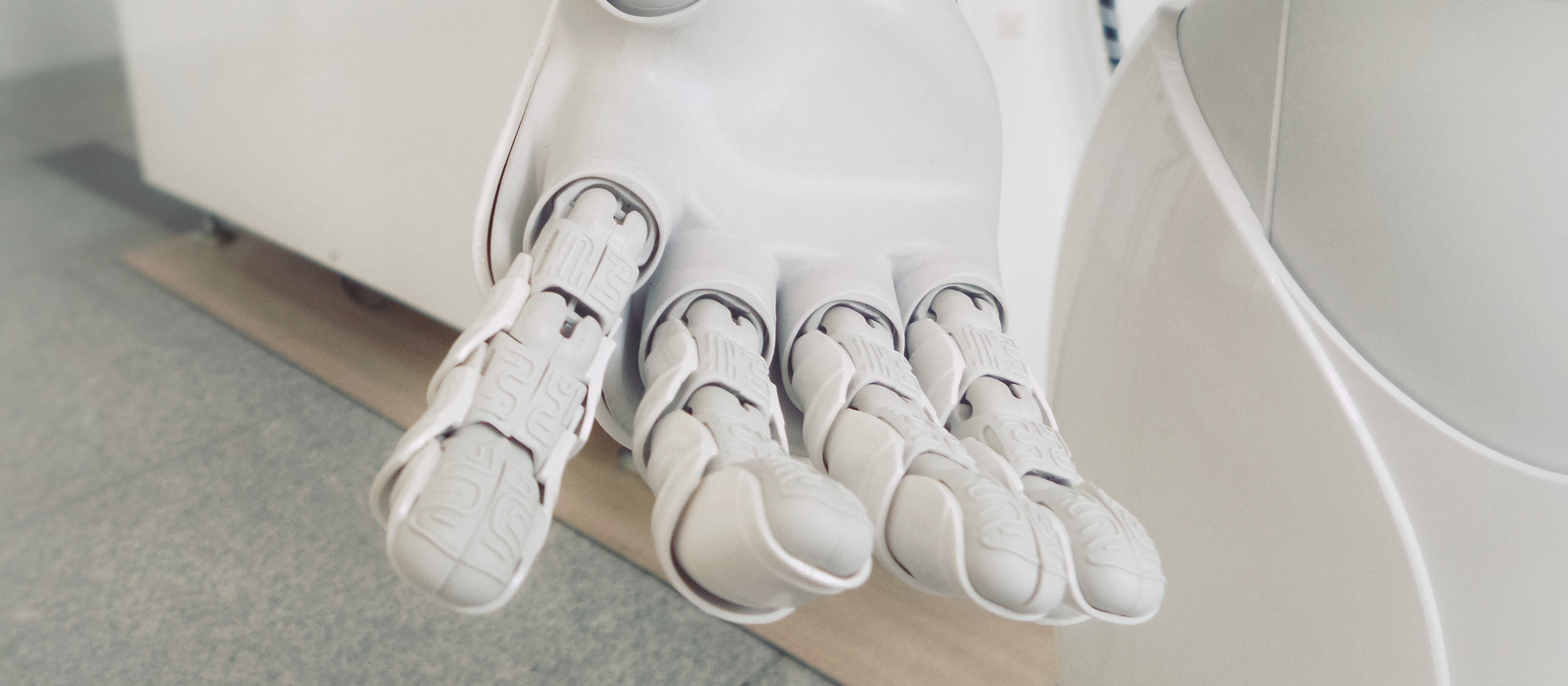 Robot hand