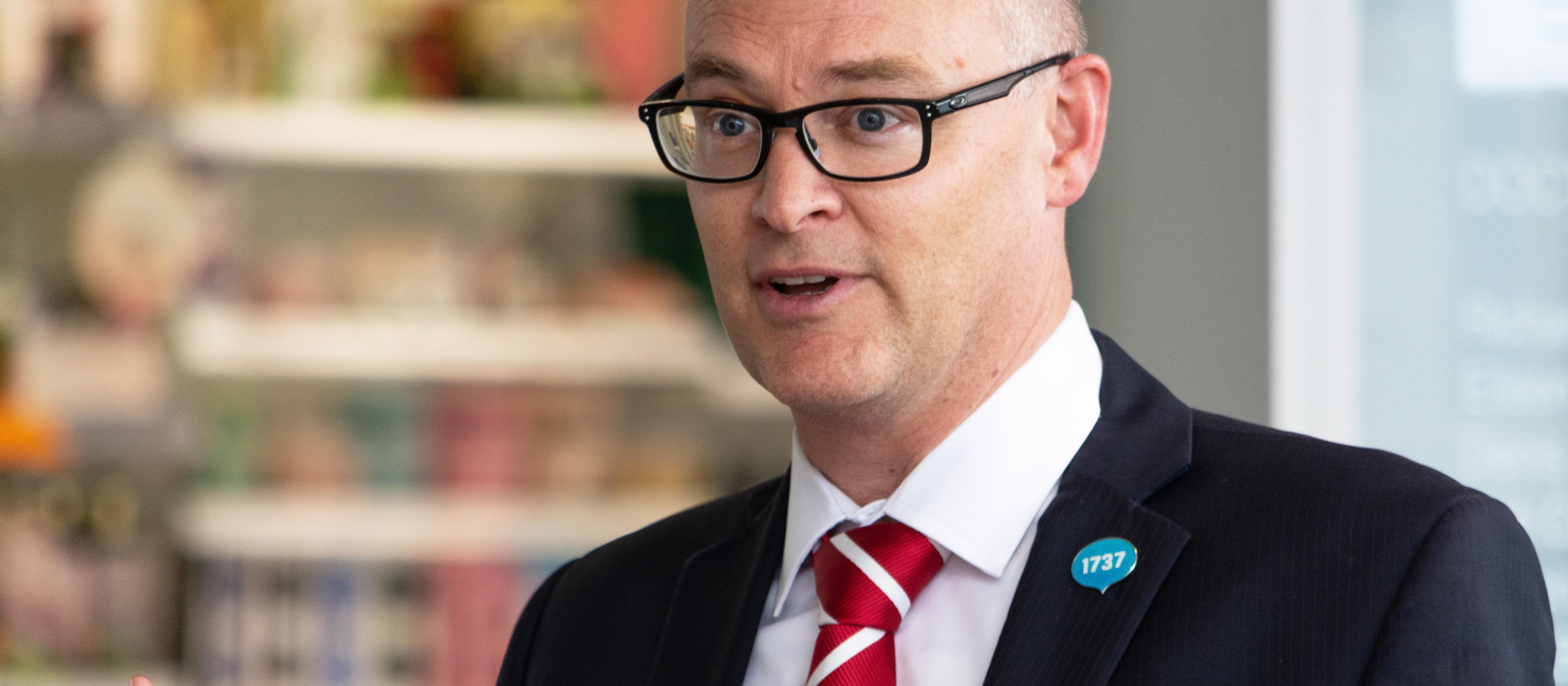 Dr David Clark 