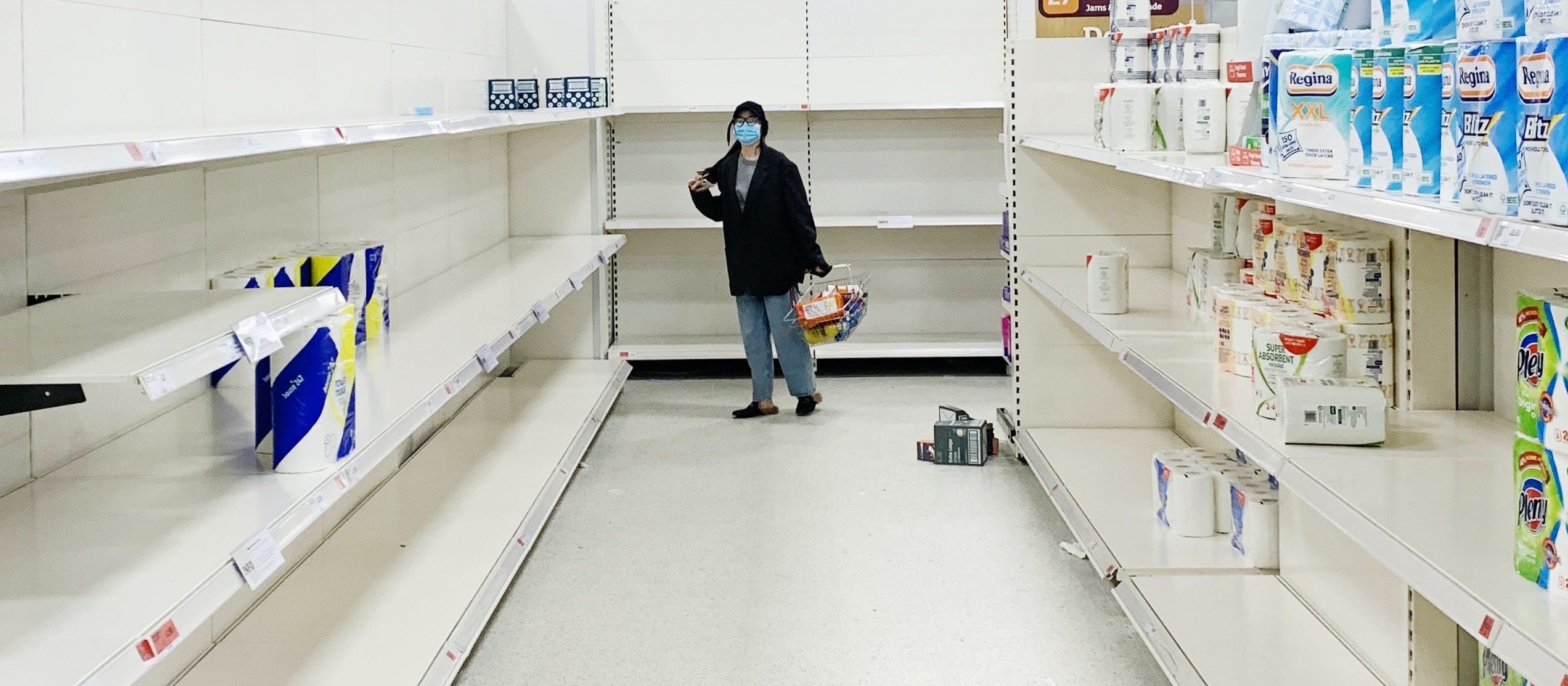 Empty supermarket CREDIT Carlos de Toro on Unspash