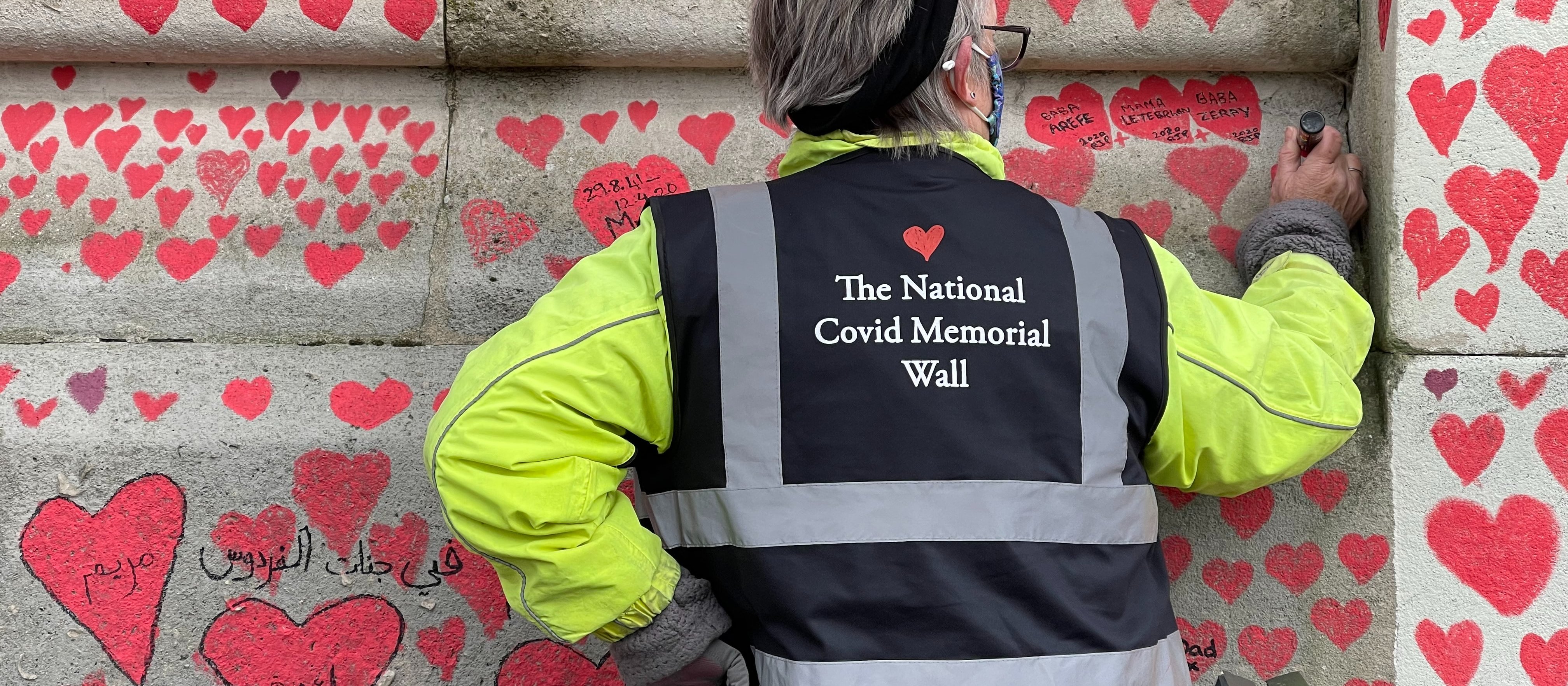 National COVID memorial wall - John Cameron onn Unsplash