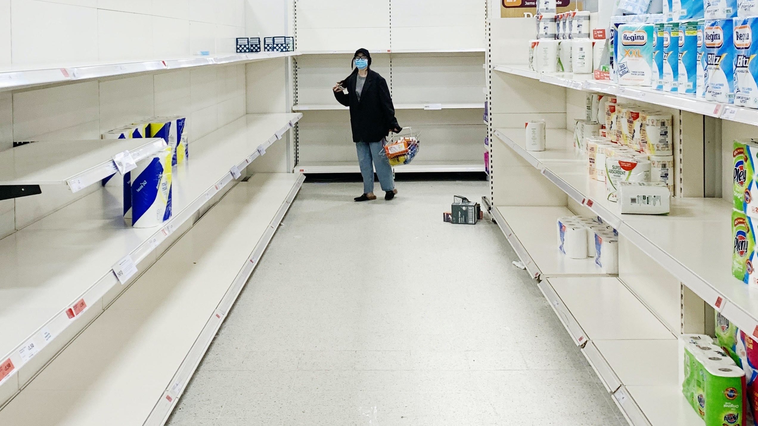 Empty supermarket CREDIT Carlos de Toro on Unspash
