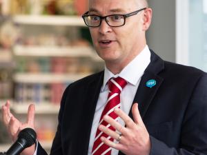 Dr David Clark 