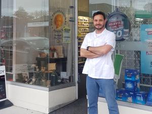 Raumati Road, Martin Lowis