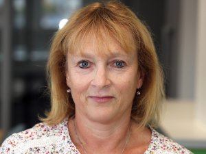 Acting dean Sarah Hook says efforts to qualify Otago pharmacy students as vaccinators have so far been stymied by a “bureaucratic nightmare”