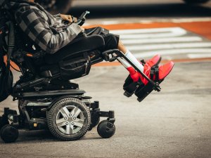 Wheelchair child CR Jon Tyson via Unsplash