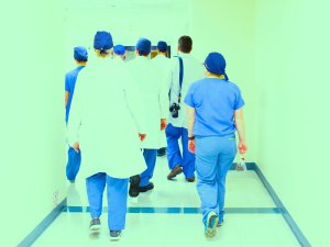Hospital docs - Luis Melendez on Unsplash